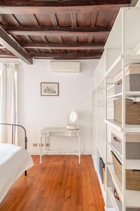 Apartamento Elegante Rifugio In Centro Storico Tra Piazza Del Popolo E Piazza Di Spagna *